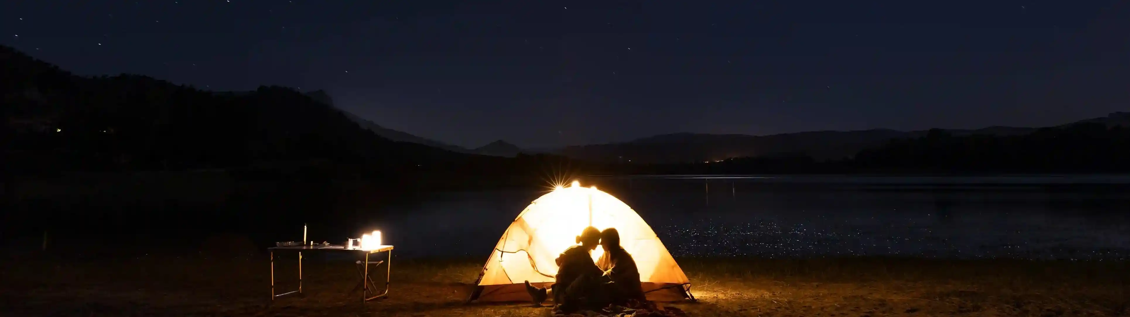 Campingzelt im Wald
